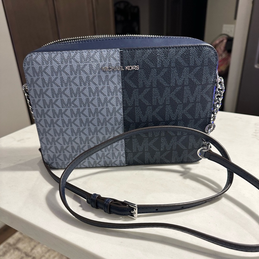 Michael Kors Crossbody